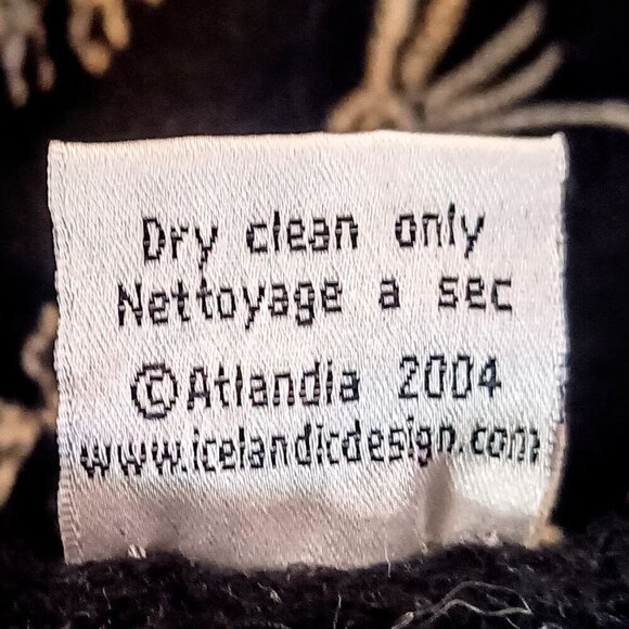 Vintage Icelandic Design Embroidered Wool Cardigan Sweater - Picture 6 of 6